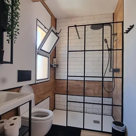 Yuccapark Stephanie *