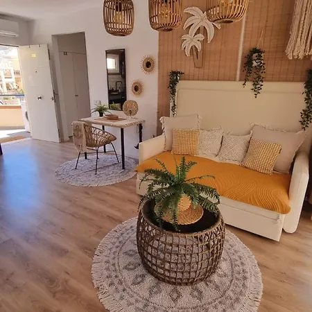 Yuccapark Stephanie Apartment *